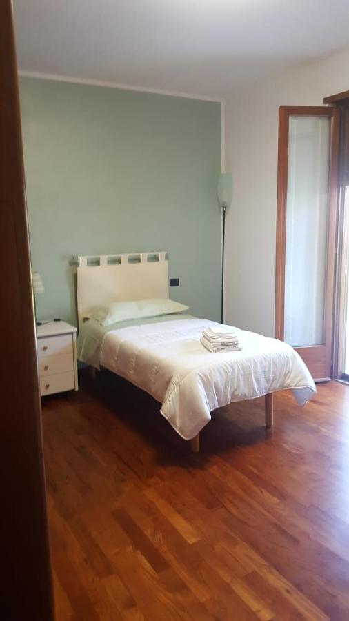 La Casa Sul Parco Apartment Valeggio sul Mincio Bagian luar foto