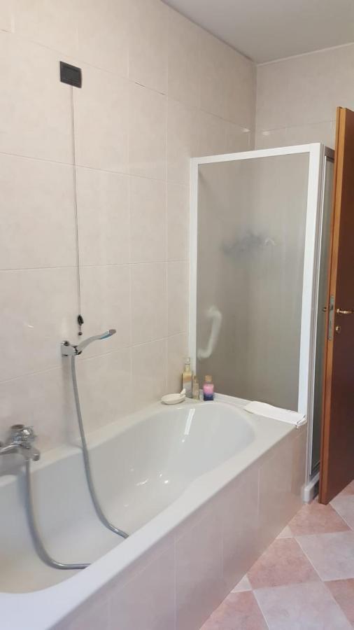 La Casa Sul Parco Apartment Valeggio sul Mincio Bagian luar foto